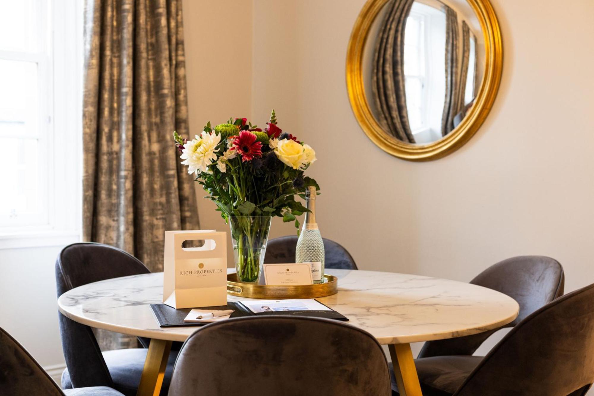 Righ Properties - Luxurious City Centre Three Bedroom Apartment EDI Exteriér fotografie